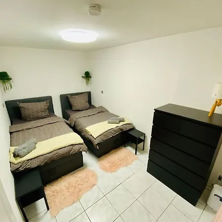 Mit Talblick Fuer Monteure * Heppenheim (Bergstrasse)